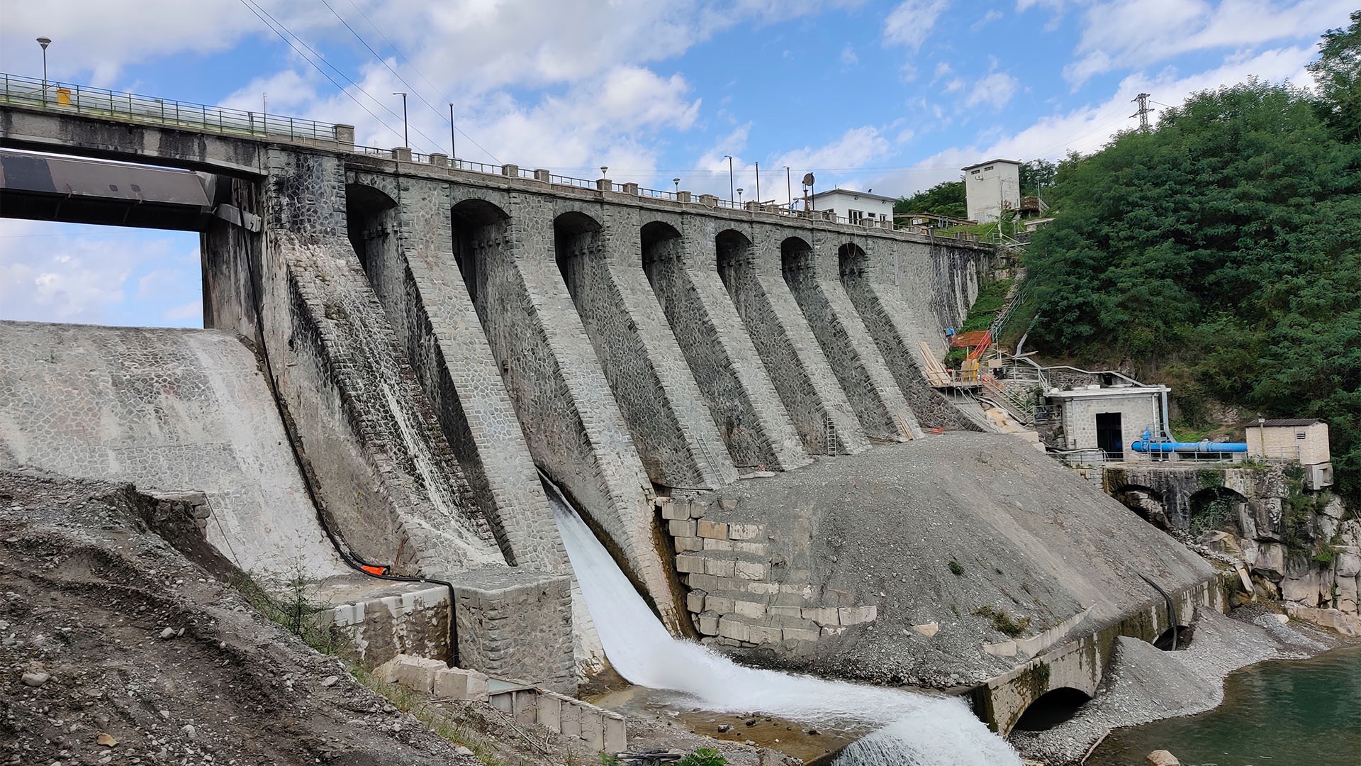 Pontecosi Dam